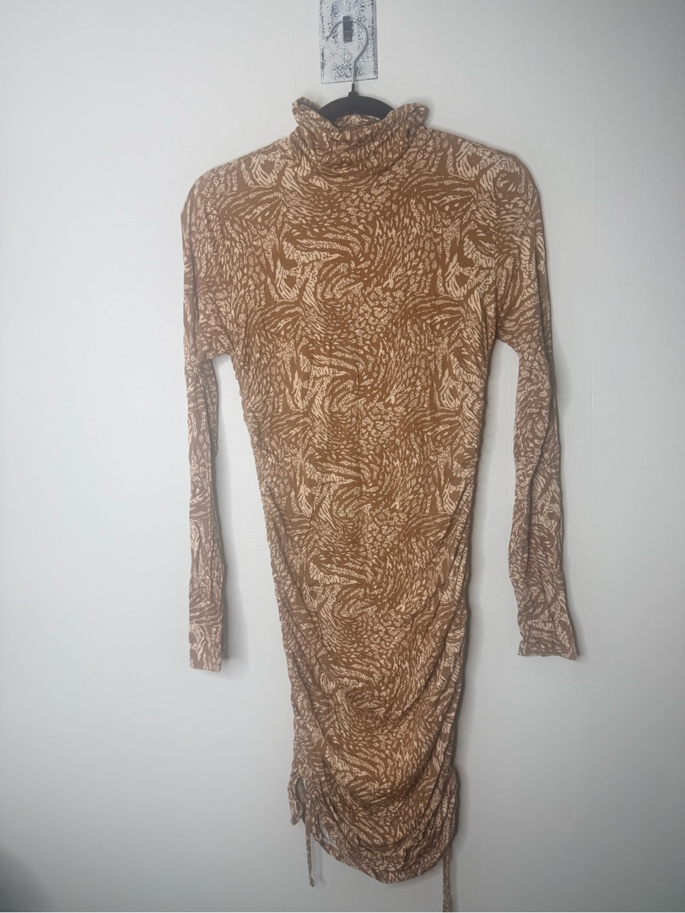 Forever 21 Brown and Cream Long Sleeve Midi Dress